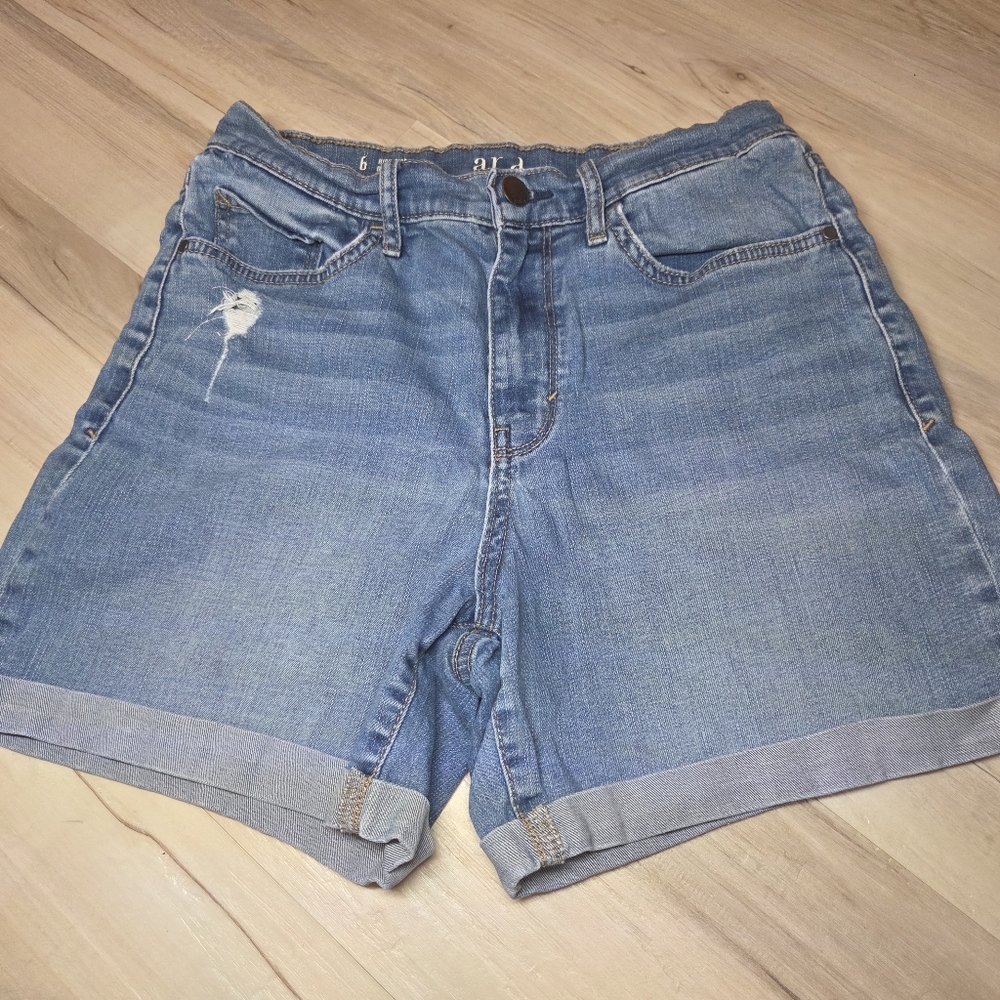 A.n.a. Women's Blue Denim Roll-Cuff Shorts 5" inseam Size 6 - Picture 4 of 7